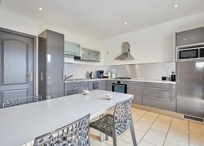 Le Lotus By Interhome